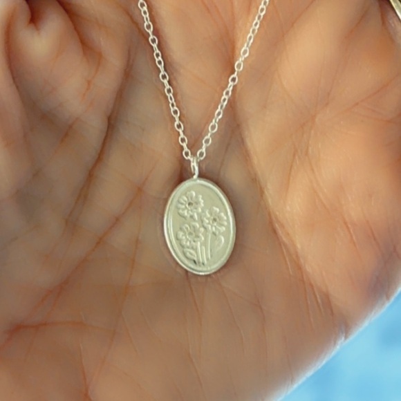 Sterling Silver Flower and Stone Necklace - Picture 10 of 11